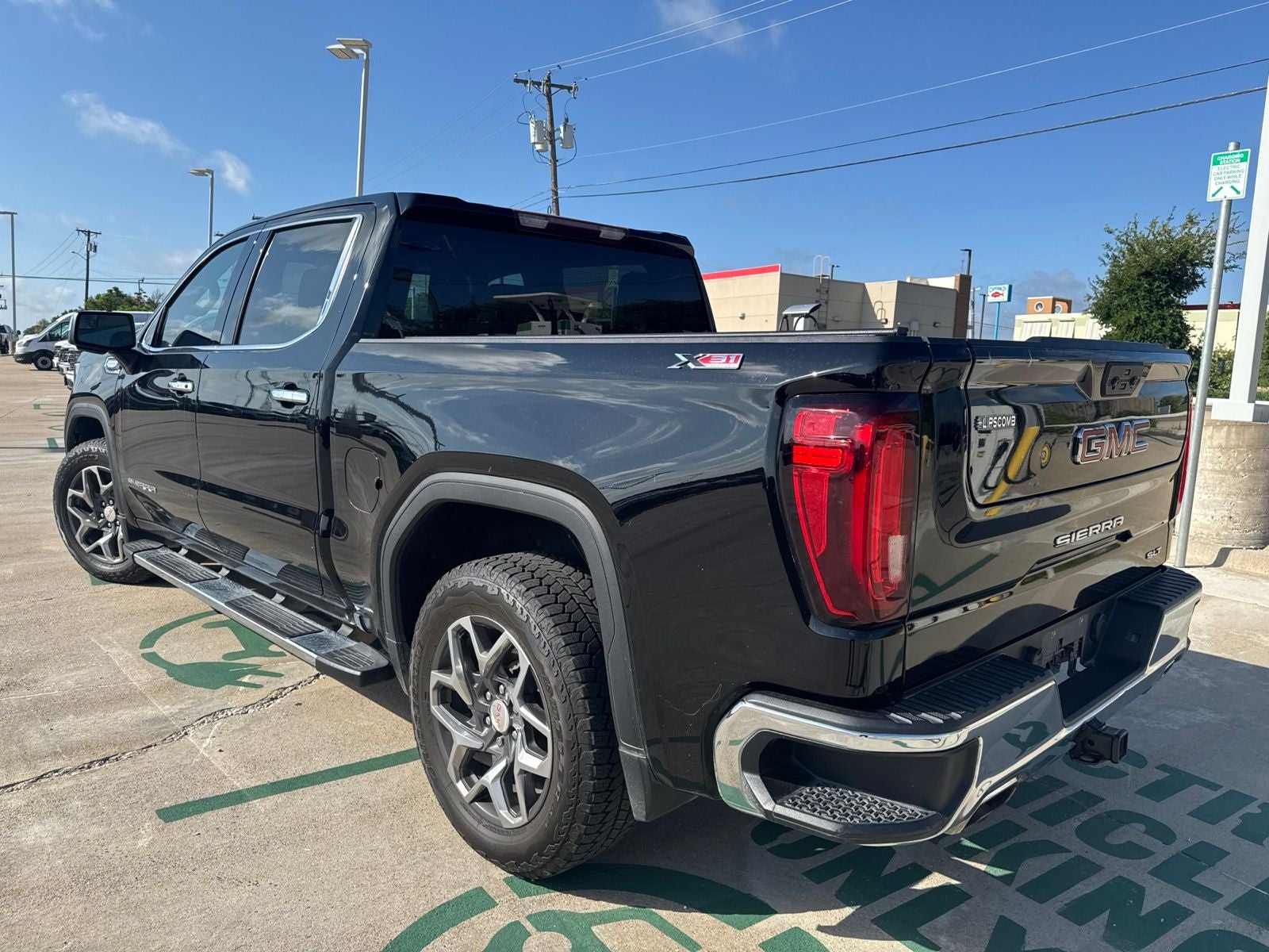 2023 GMC Sierra 1500 SLT