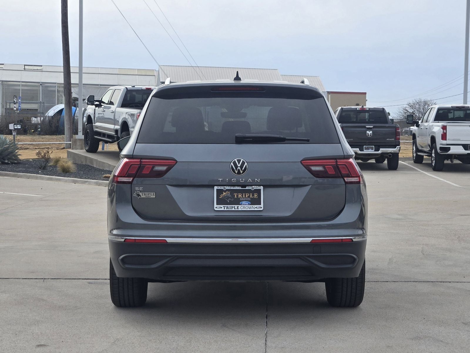 2024 Volkswagen Tiguan 2.0T SE
