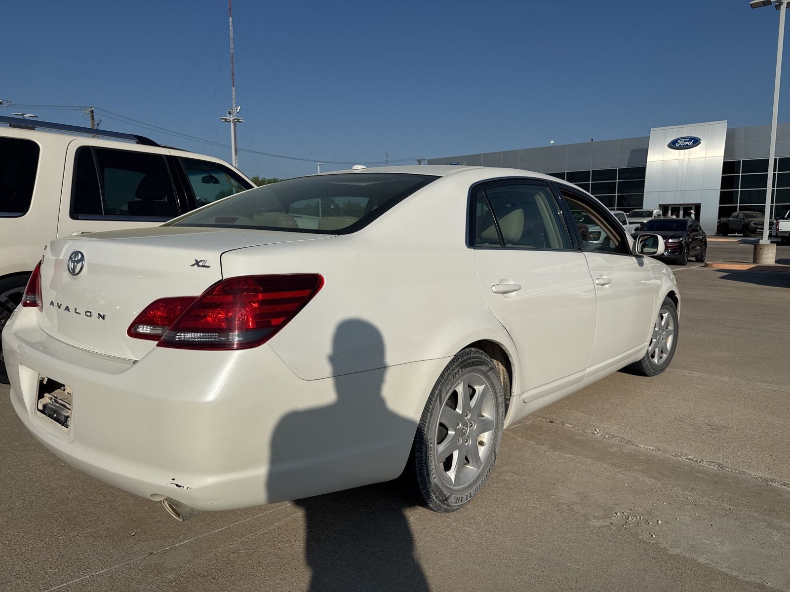 2010 Toyota Avalon XL
