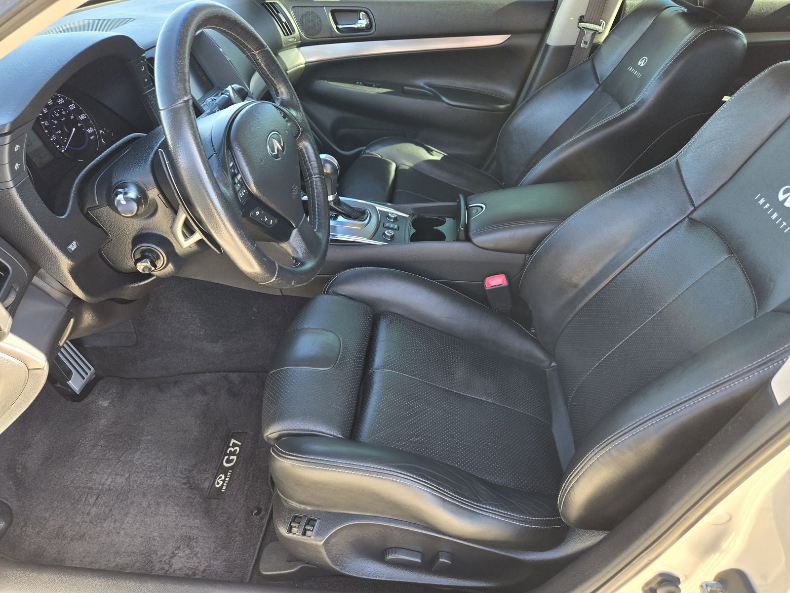 2012 INFINITI G37 X