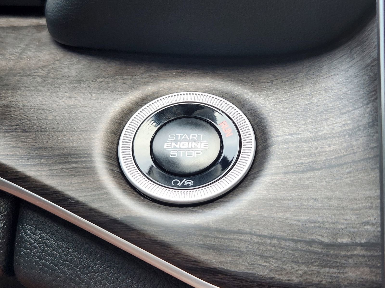 2025 Jeep Grand Cherokee Limited 4x2
