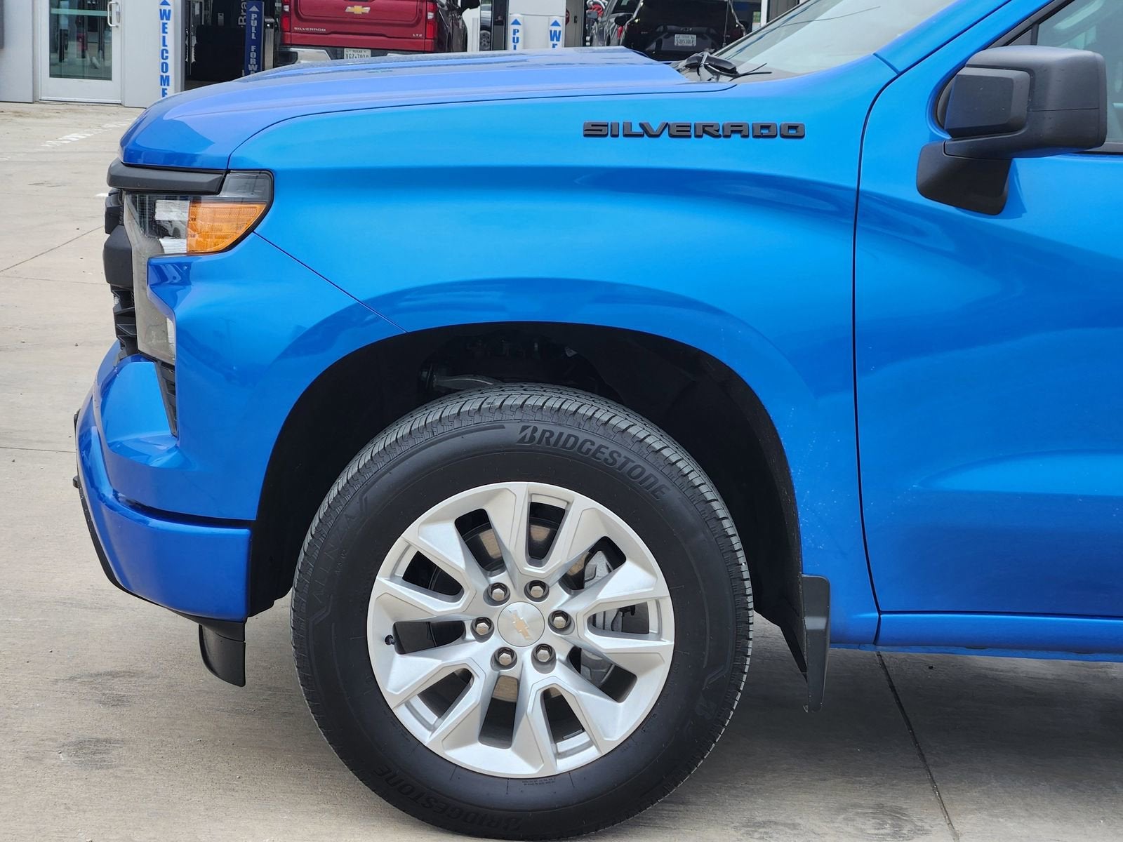 2025 Chevrolet Silverado 1500 Custom