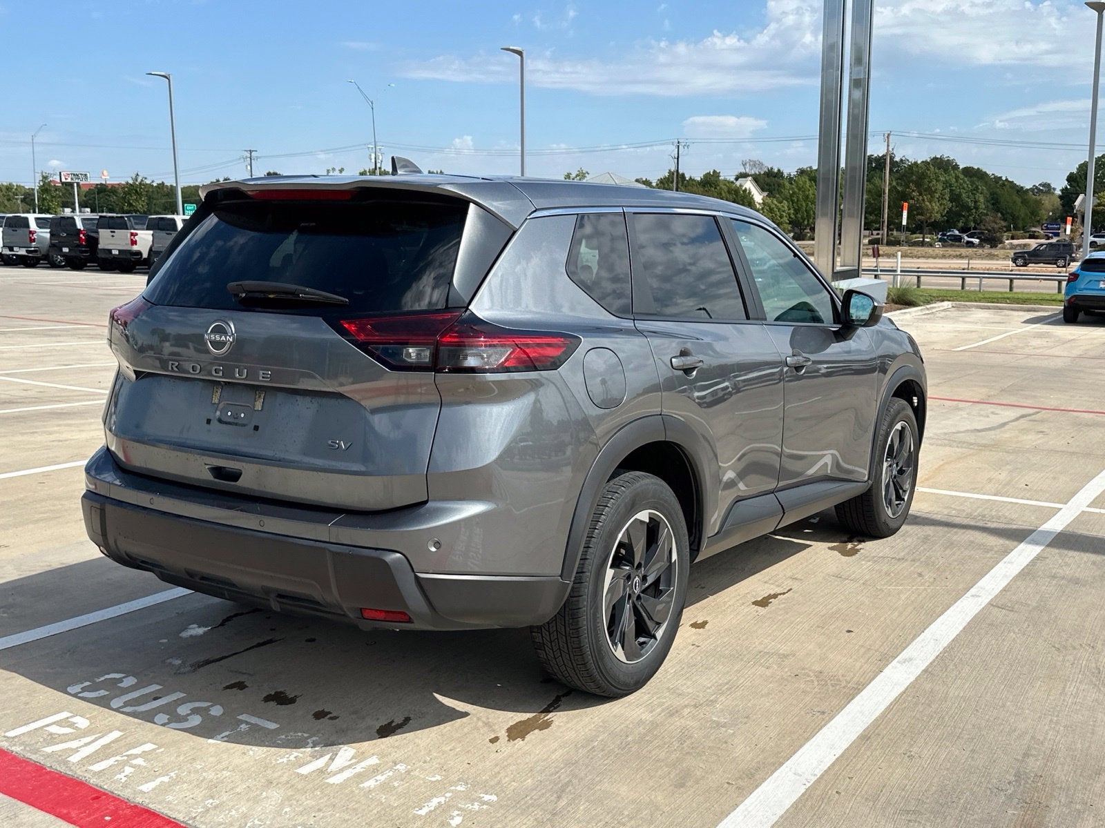 2024 Nissan Rogue SV