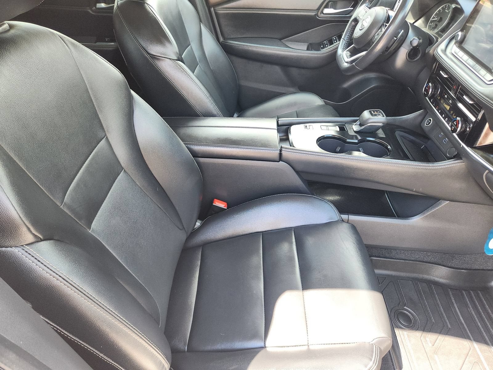 2022 Nissan Rogue SL FWD