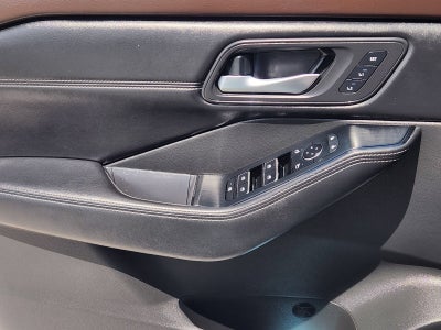 2022 Nissan Rogue SL FWD