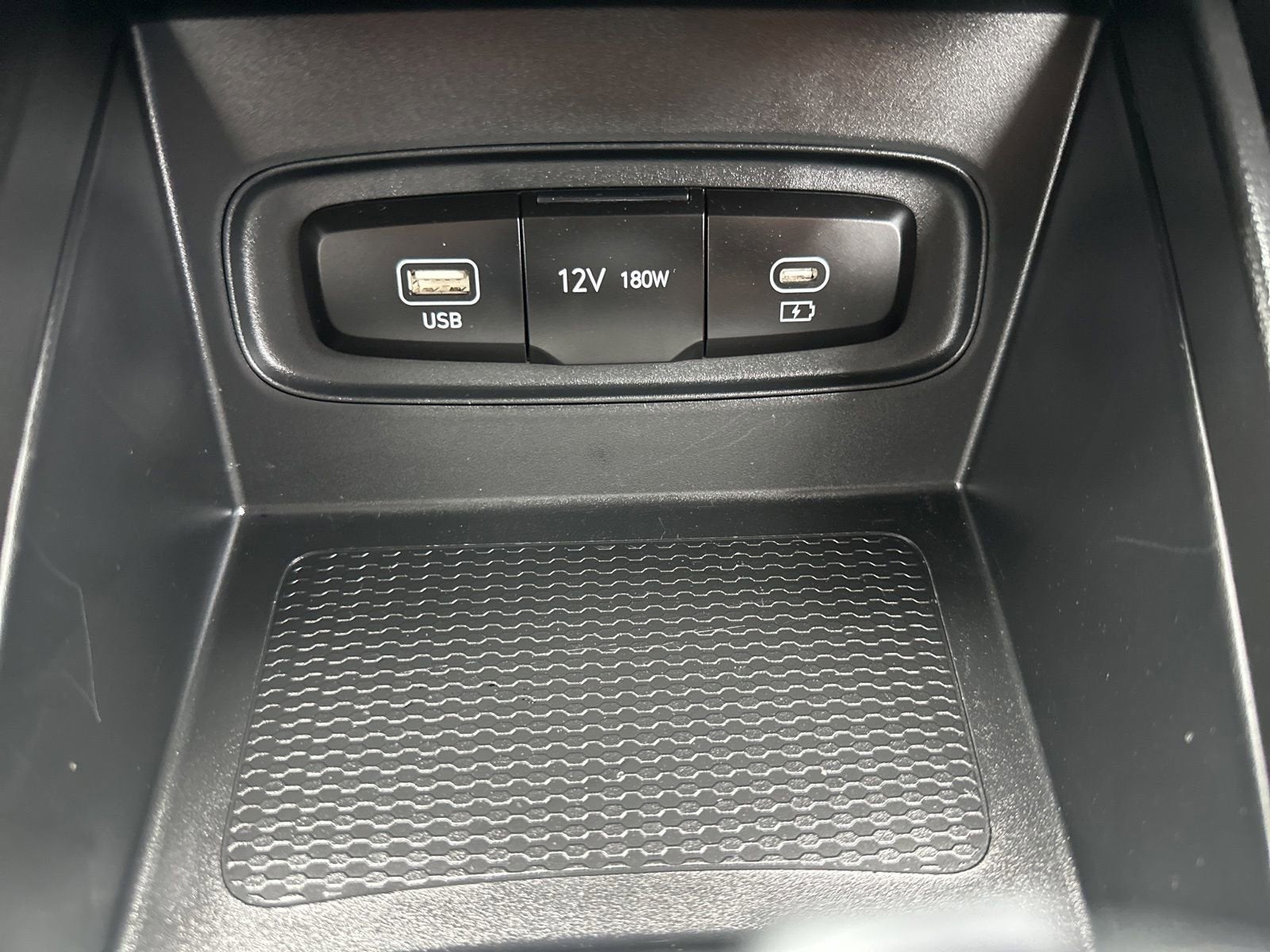 2025 Hyundai Venue SE