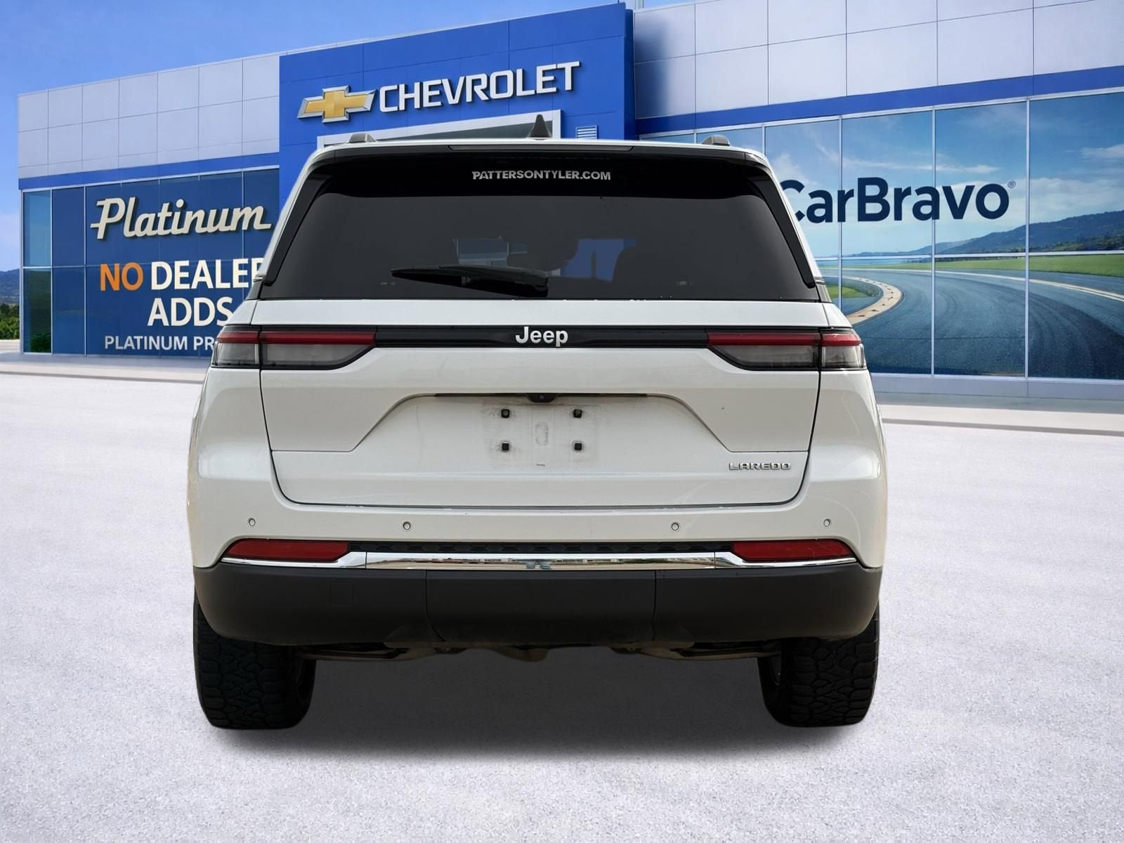 2024 Jeep Grand Cherokee Laredo X 4x2