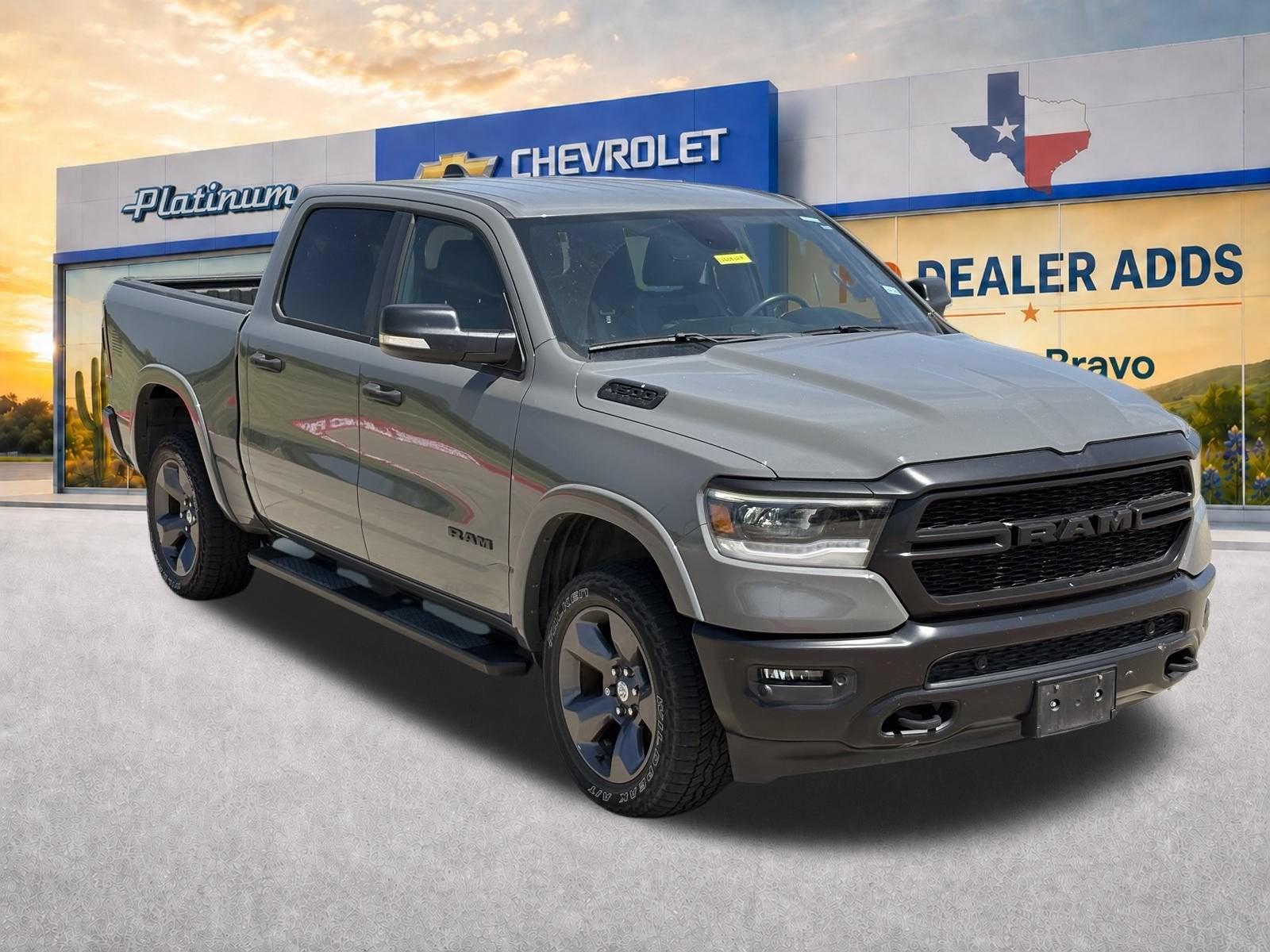 2020 RAM 1500 Lone Star Crew Cab 4x4 5'7" Box