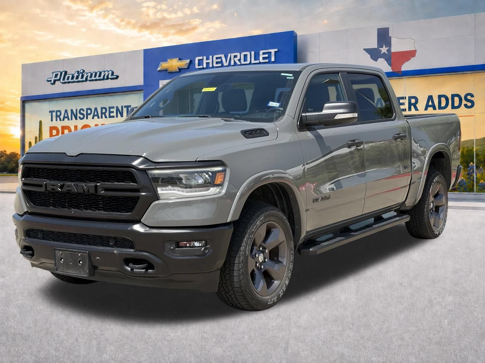 2020 RAM 1500 Lone Star Crew Cab 4x4 5'7" Box