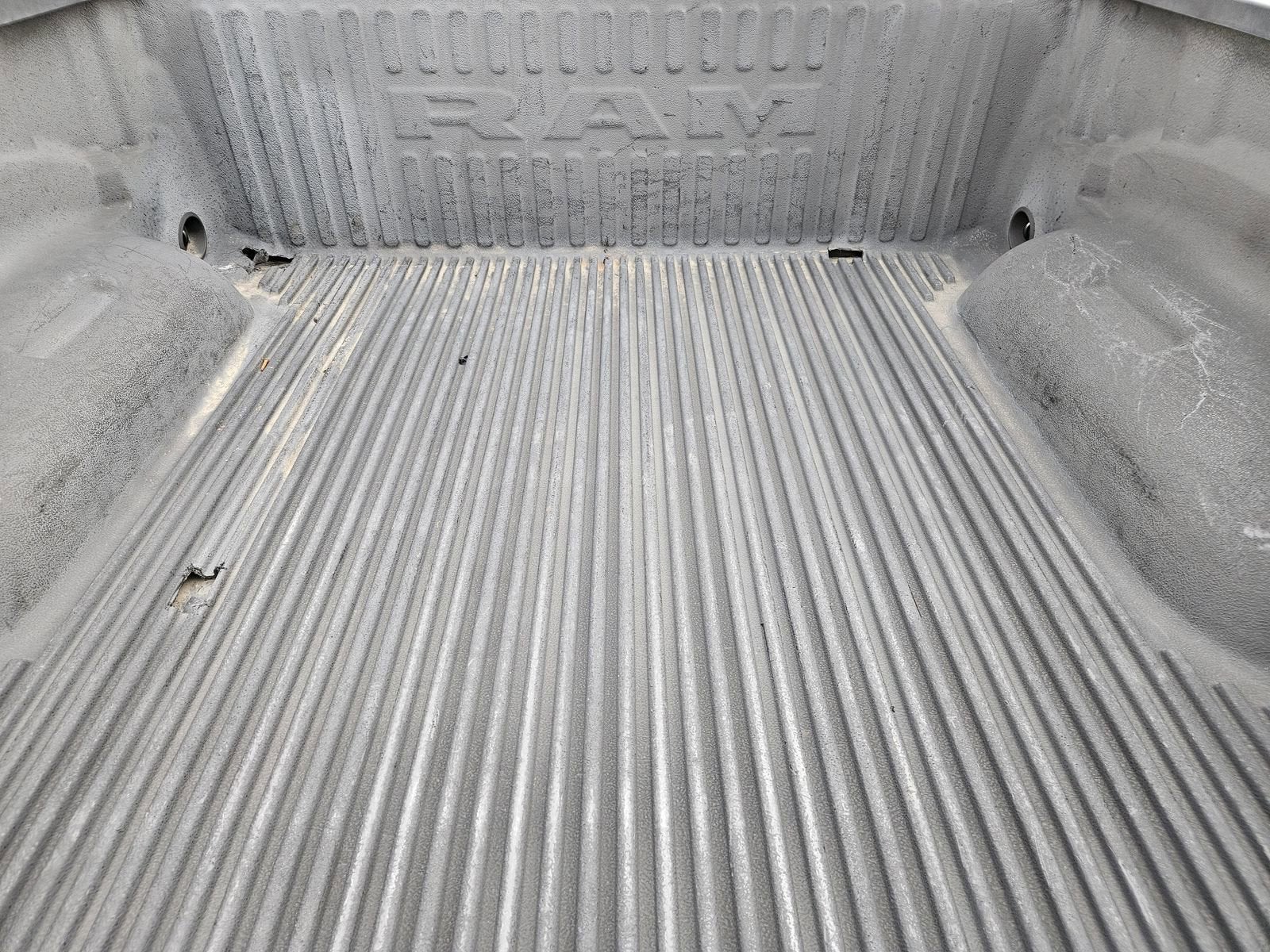 2019 RAM 1500 Laramie Crew Cab 4x4 5'7" Box