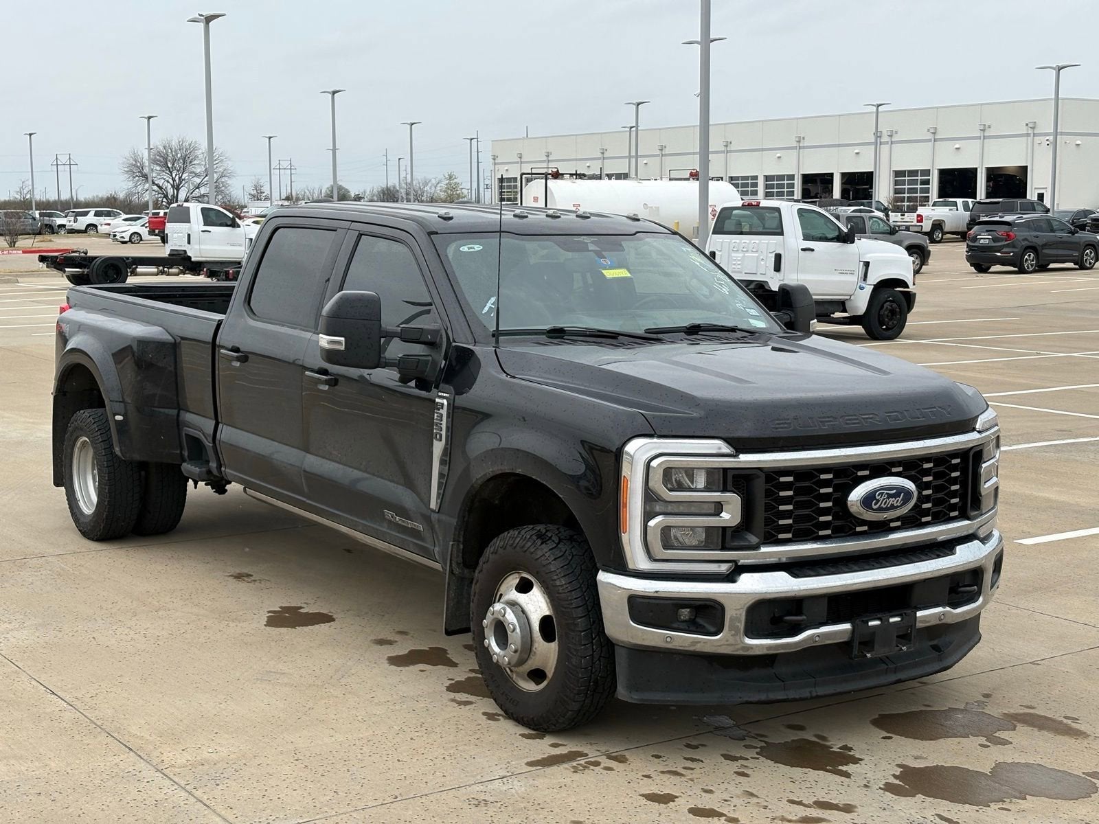 2023 Ford F-350 LARIAT