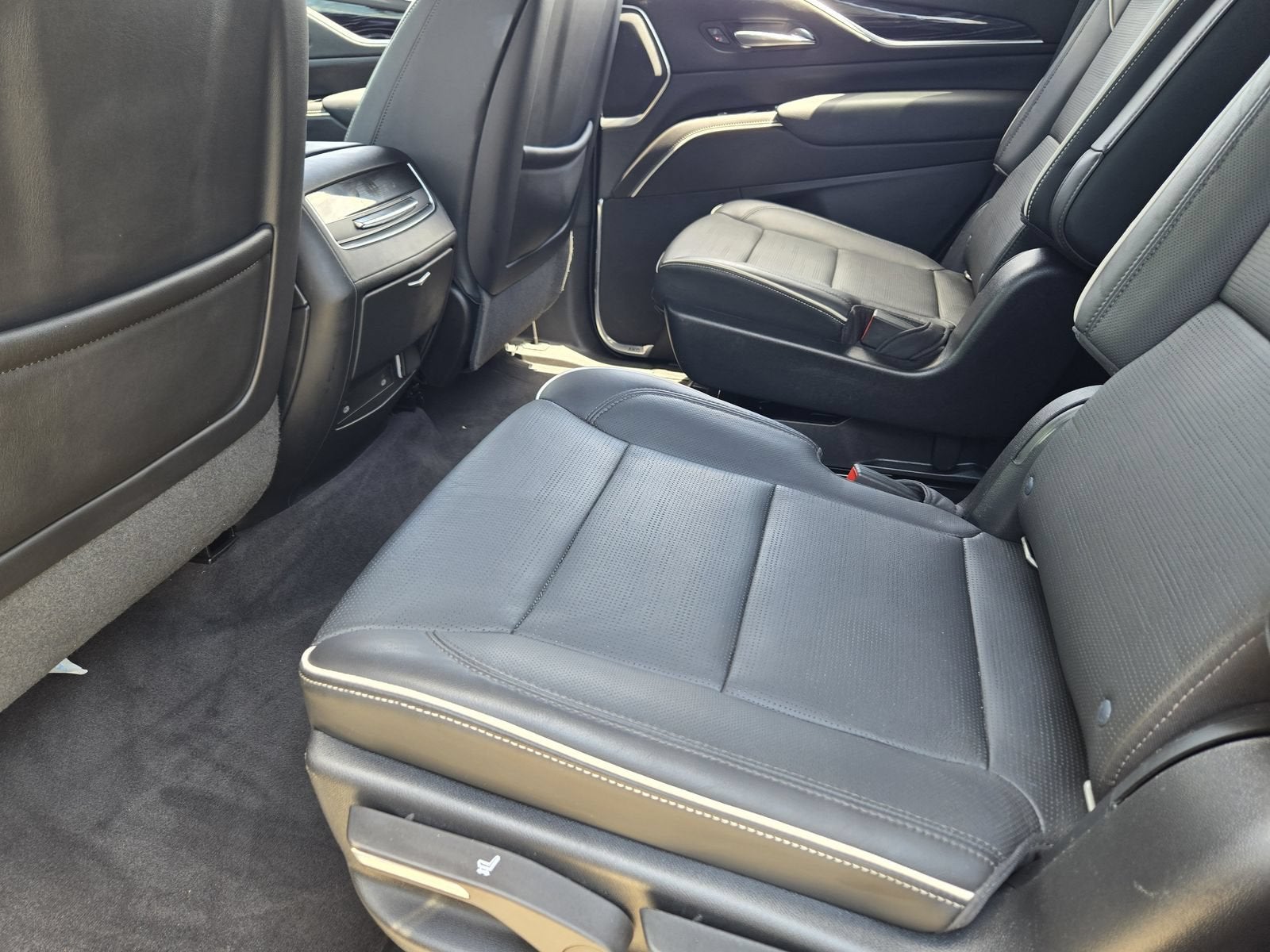 2022 Cadillac Escalade Sport