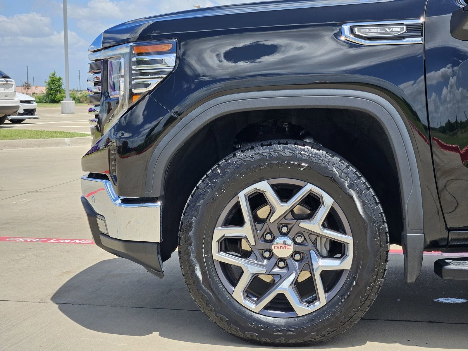 2024 GMC Sierra 1500 SLT