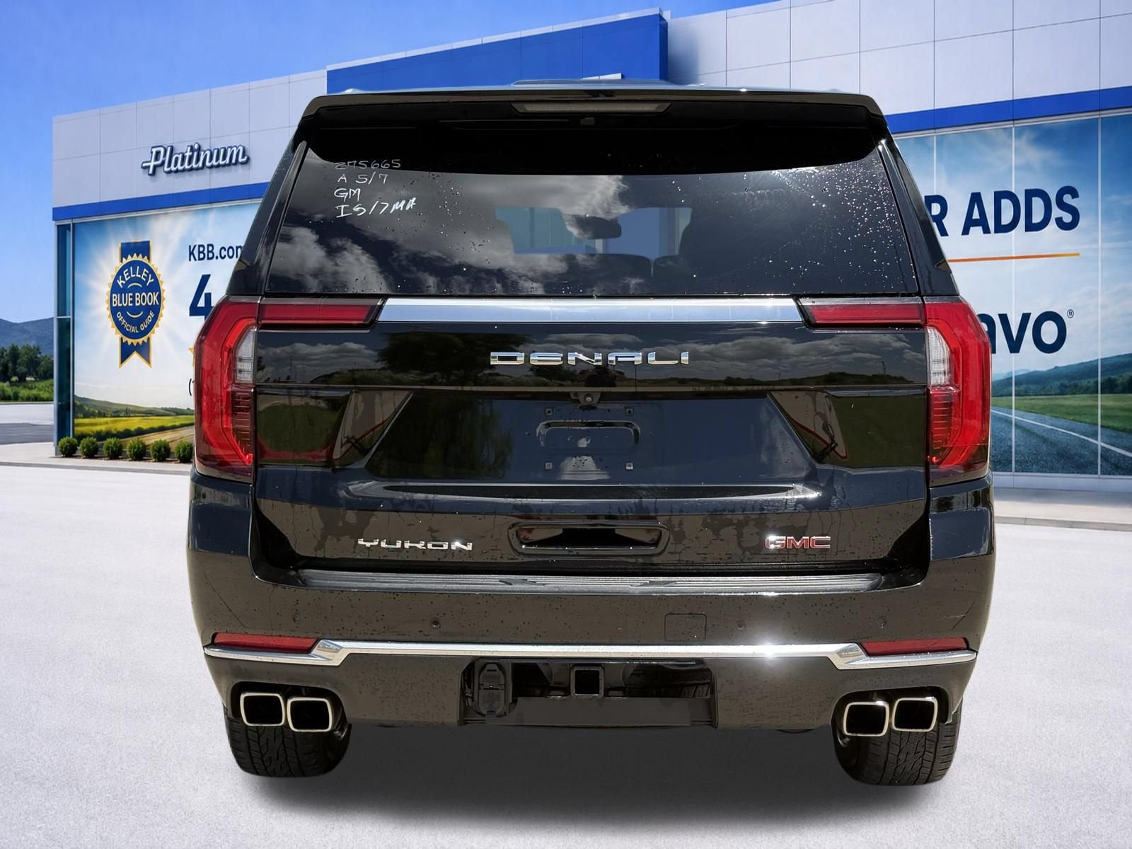 2025 GMC Yukon XL Denali