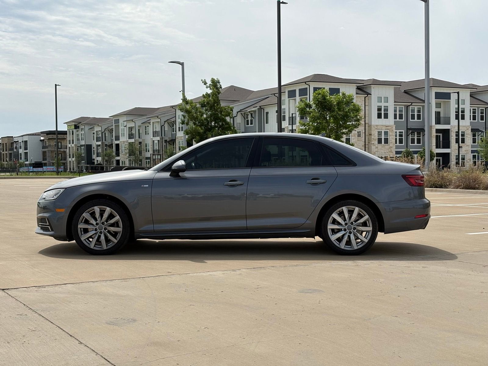 2018 Audi A4 2.0T ultra Premium