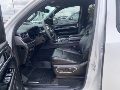 2024 Jeep Wagoneer Base