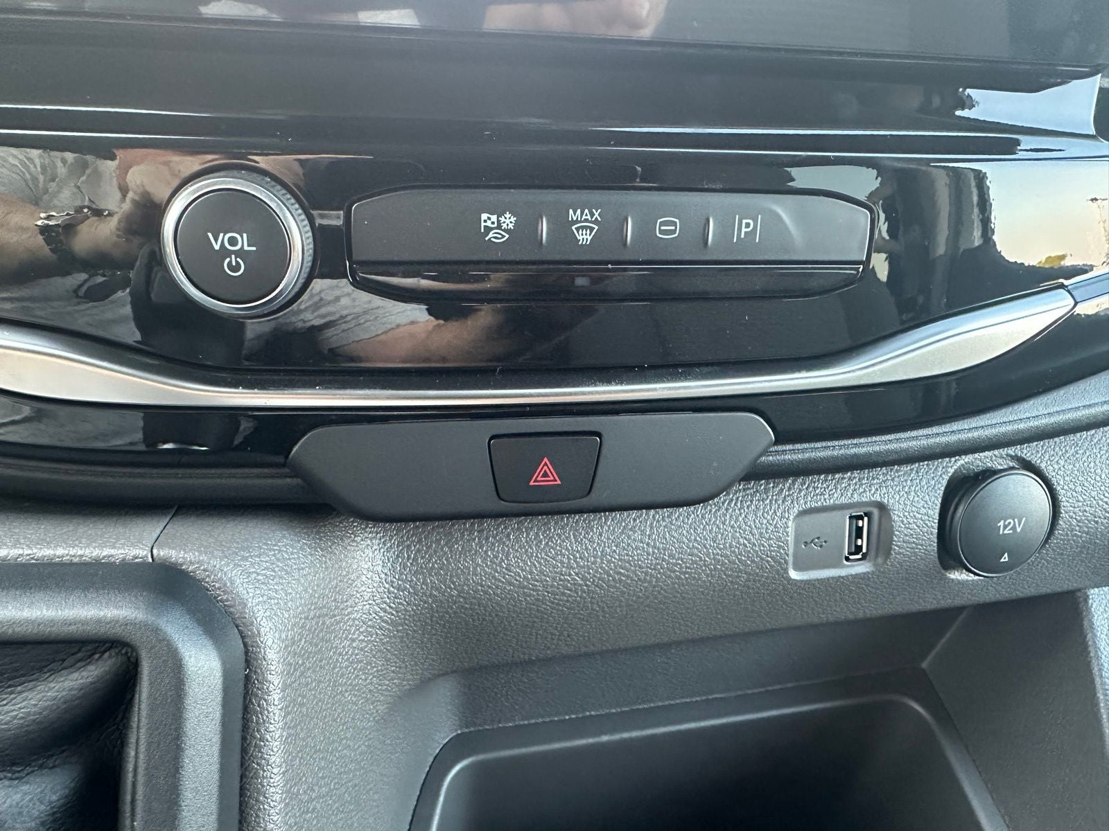 2025 Ford Transit-350 XLT