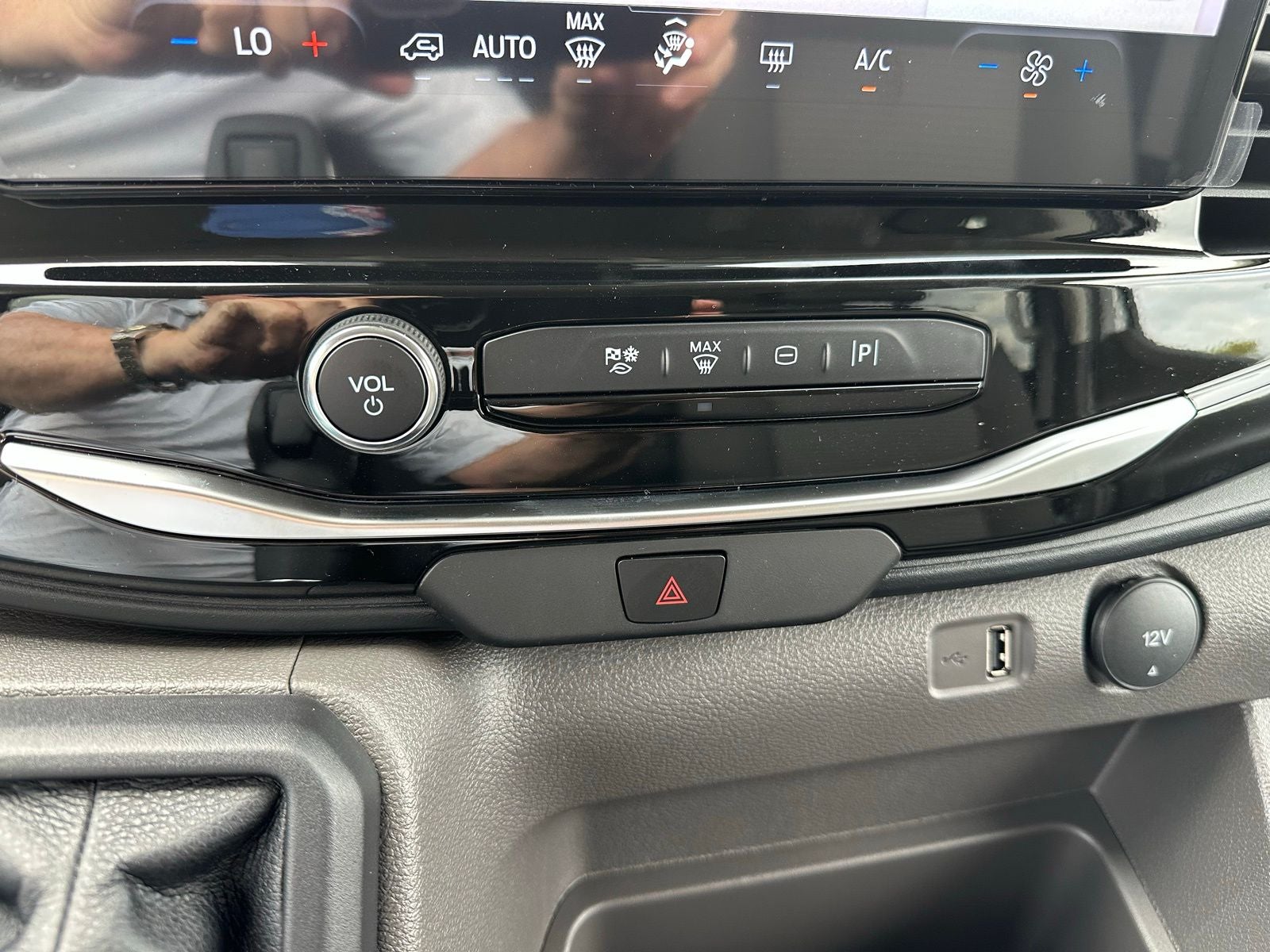 2025 Ford Transit-350 XLT