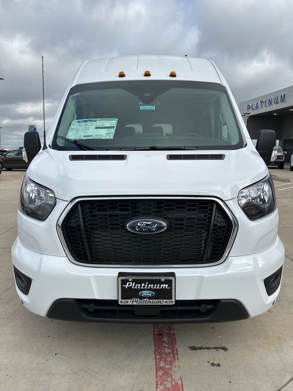 2025 Ford Transit-350 XLT