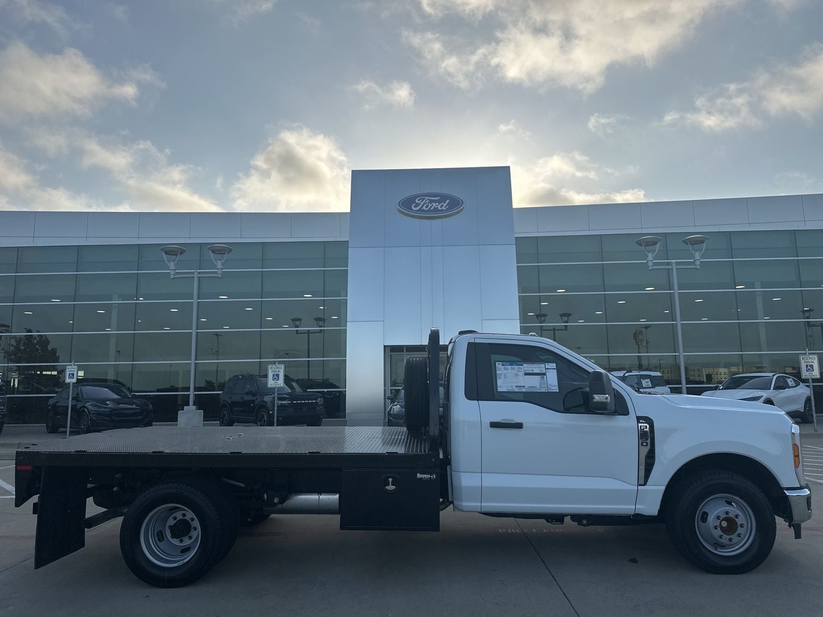 2025 Ford F-350SD XL DRW