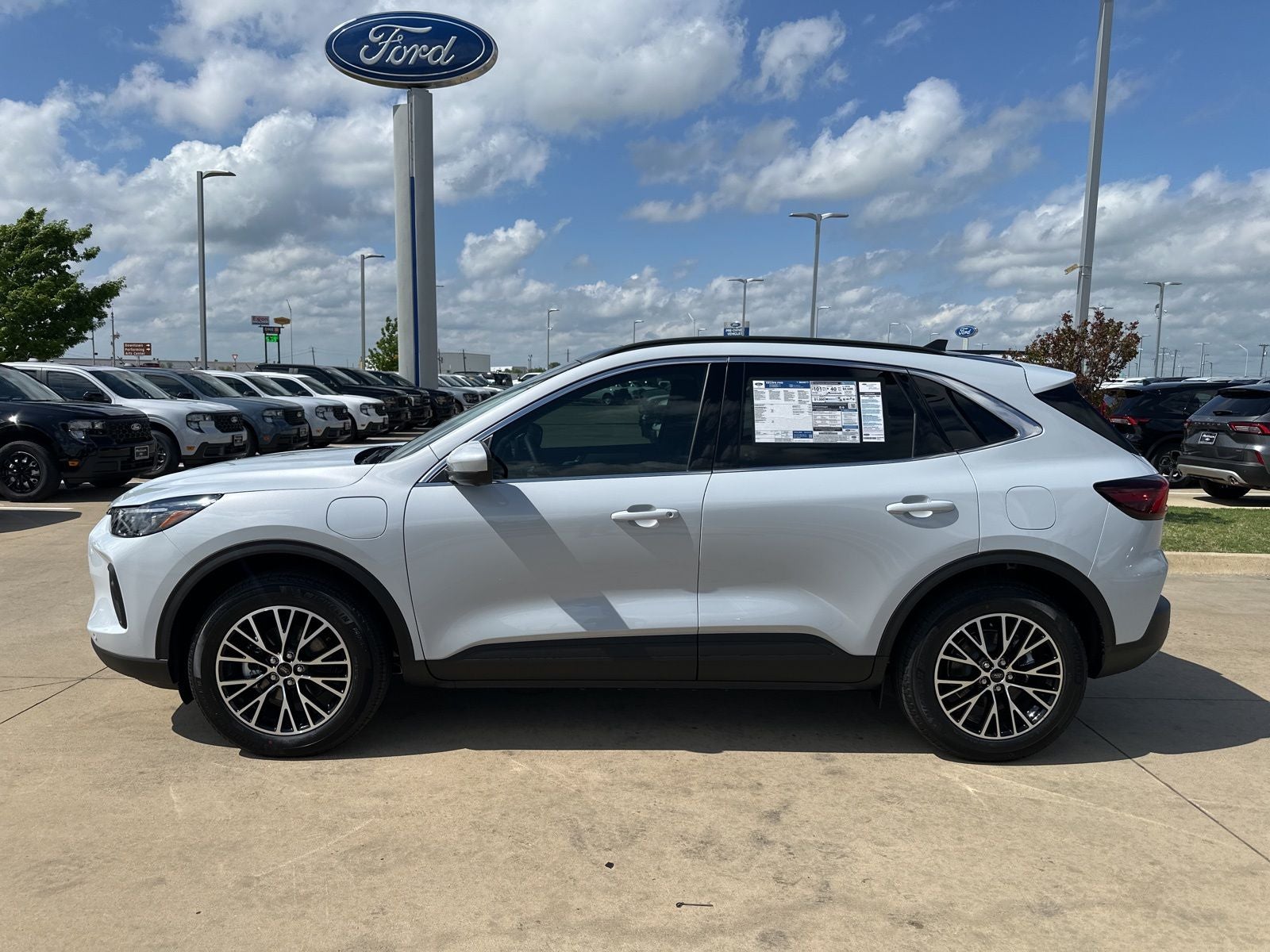 2025 Ford Escape Plug-In Hybrid Base
