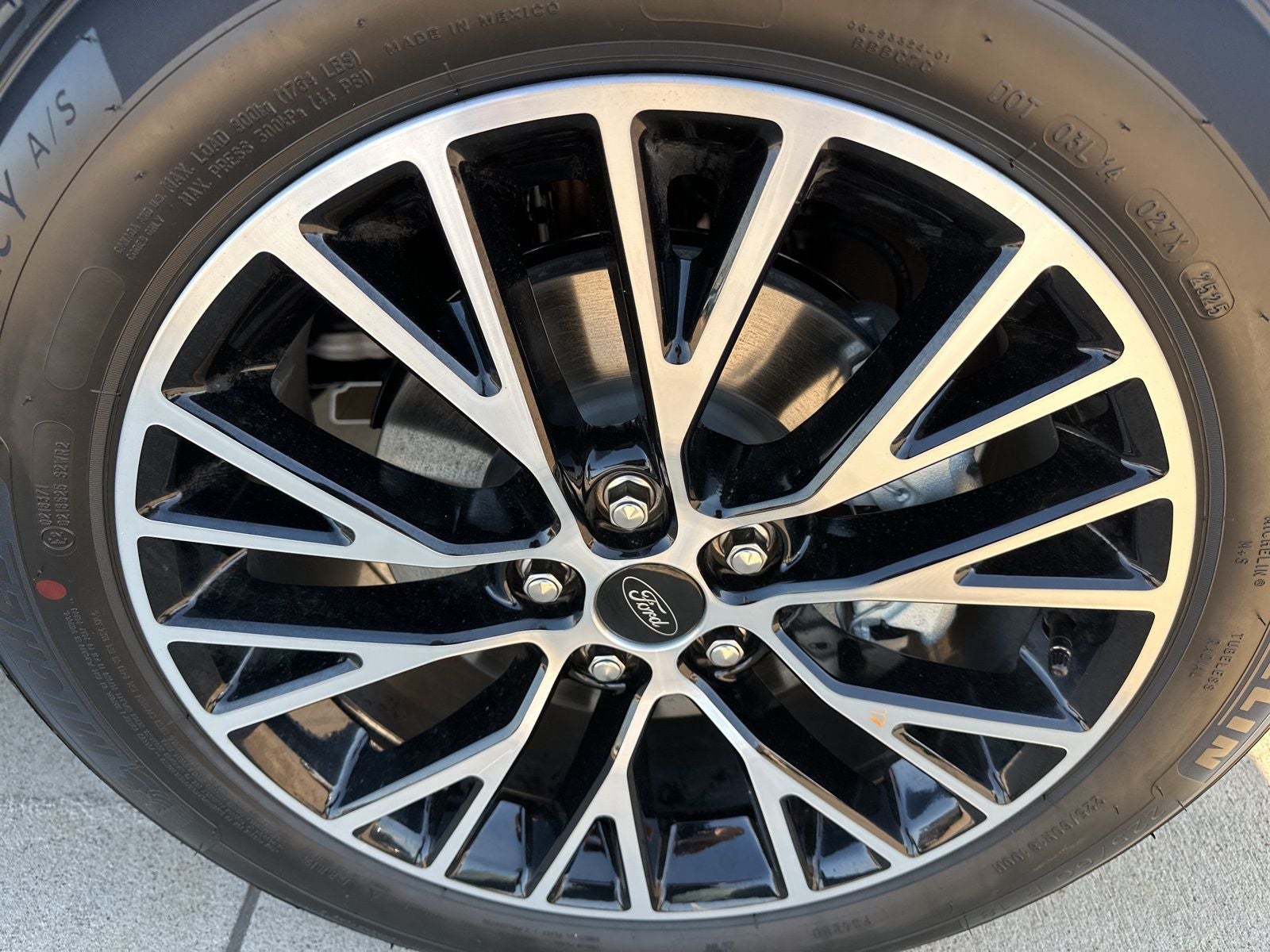 2025 Ford Escape Plug-In Hybrid Base