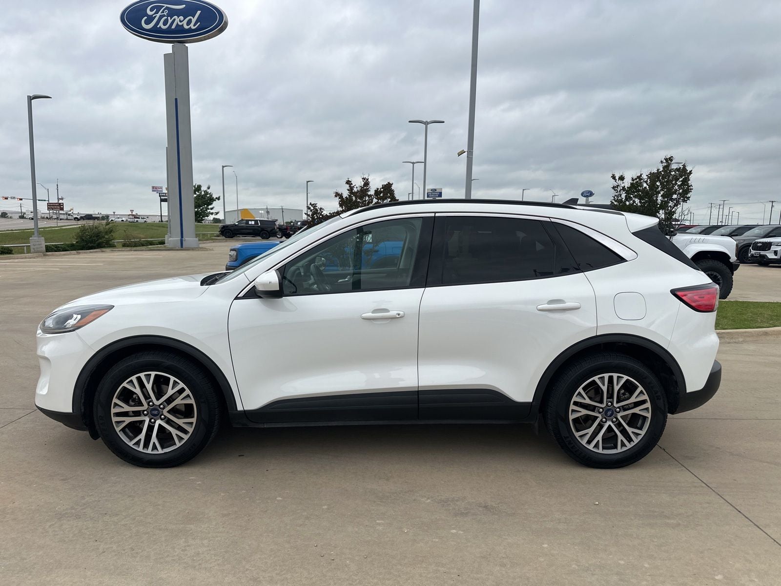 Used 2021 Ford Escape SEL with VIN 1FMCU0H63MUA64070 for sale in Terrell, TX