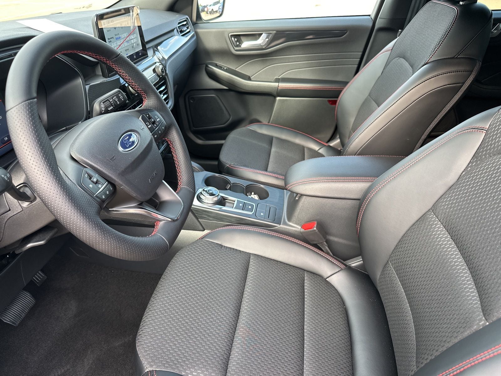 2025 Ford Escape Hybrid ST-Line