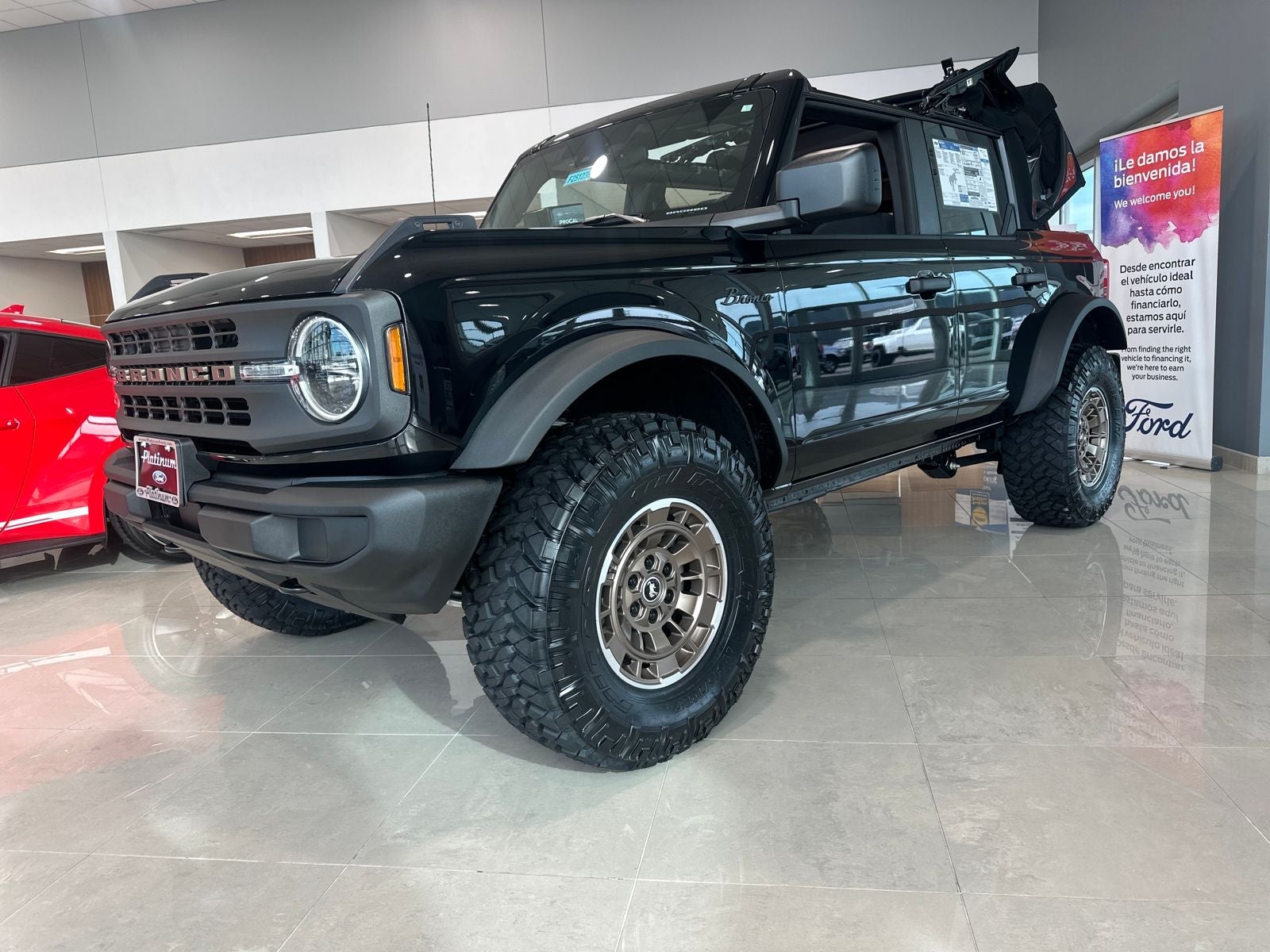 2025 Ford Bronco Base