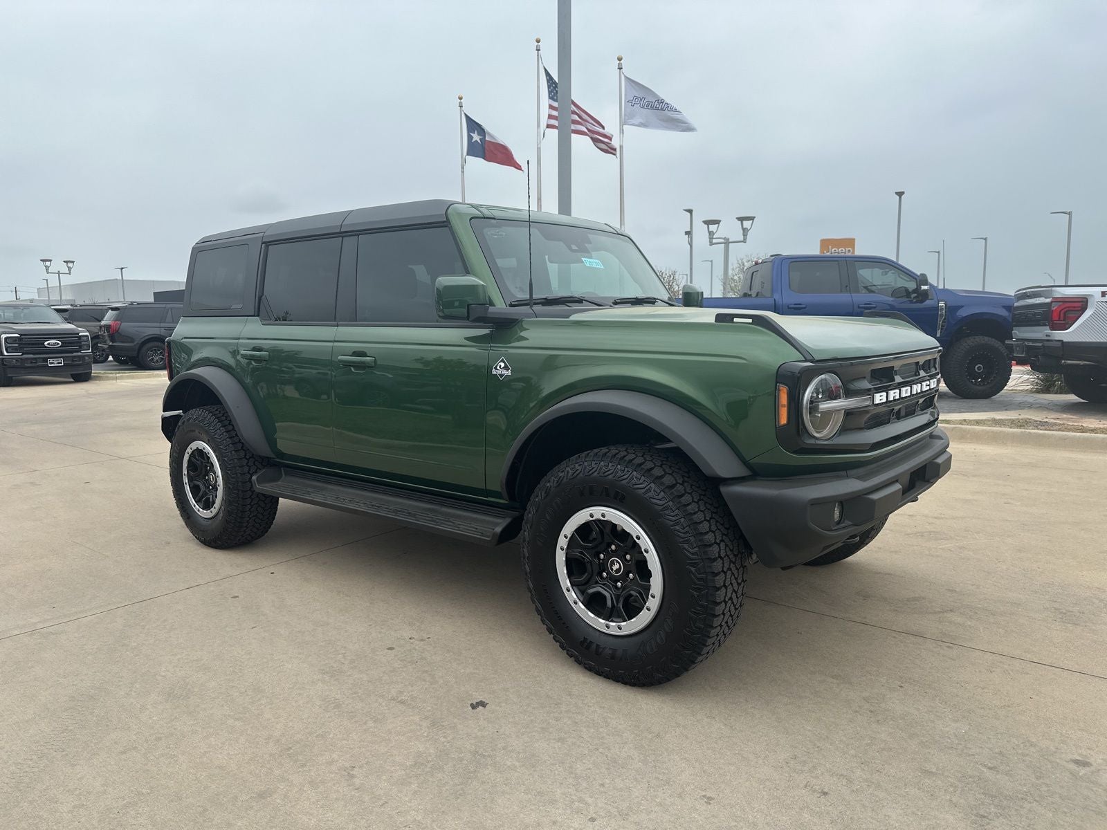 2025 Ford Bronco Outer Banks