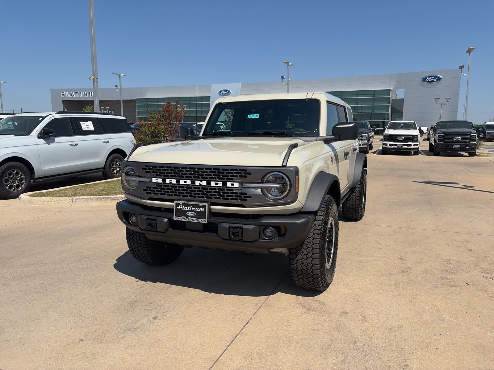 2025 Ford Bronco Badlands