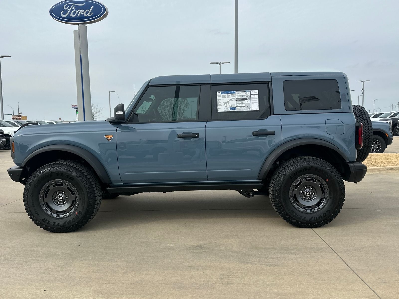 2025 Ford Bronco Badlands