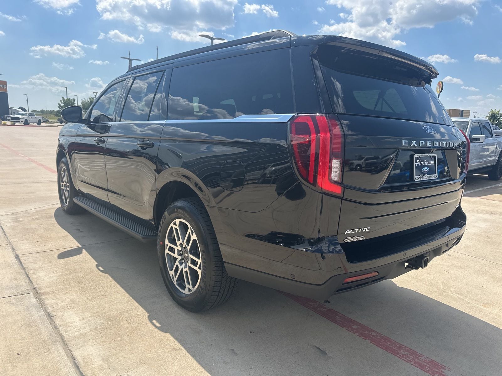 2025 Ford Expedition Max Active