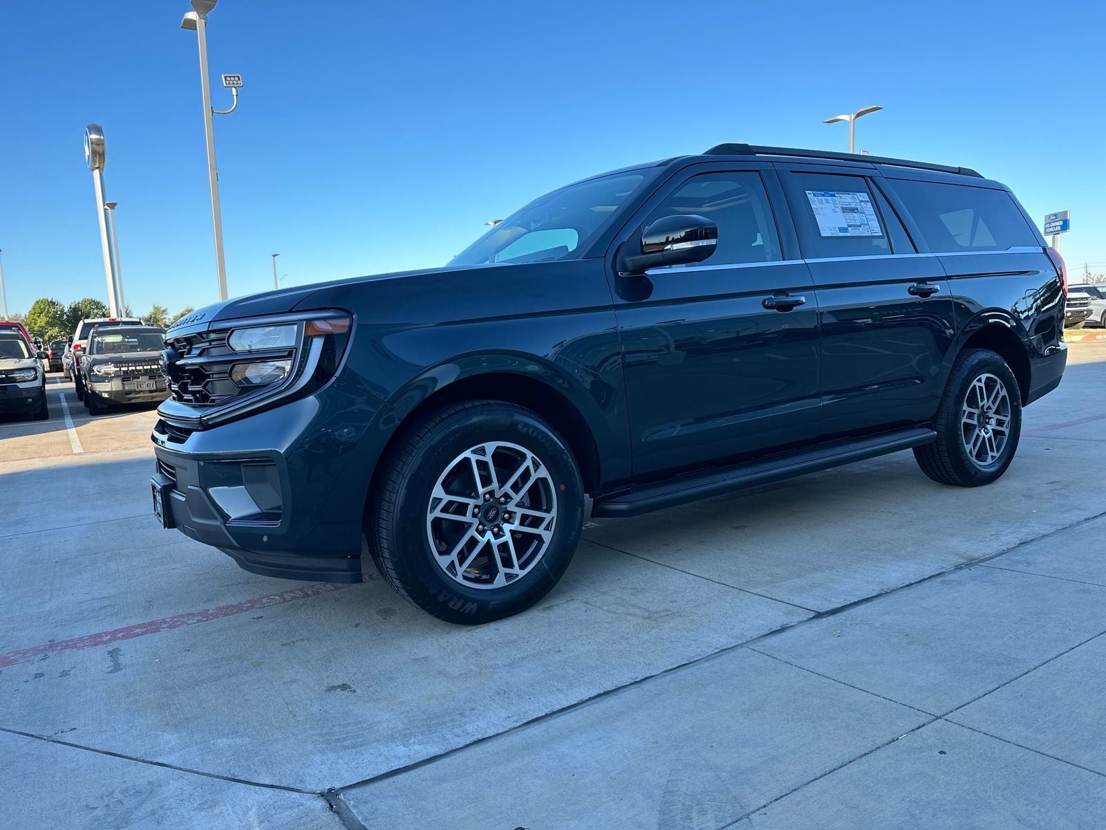 2025 Ford Expedition Max Active