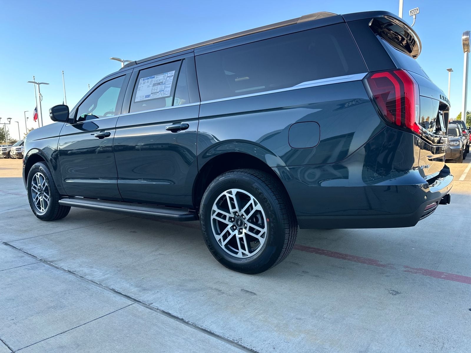 2025 Ford Expedition Max Active