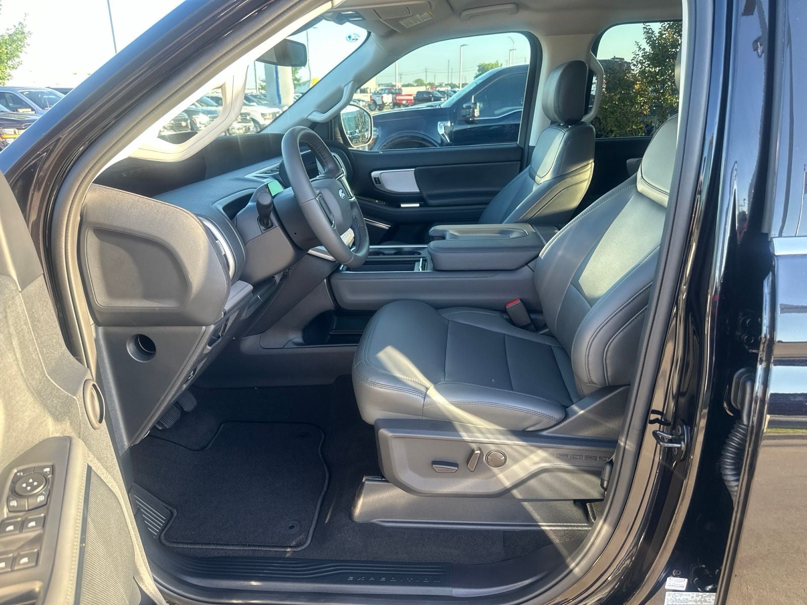 2027 Ford Expedition Active