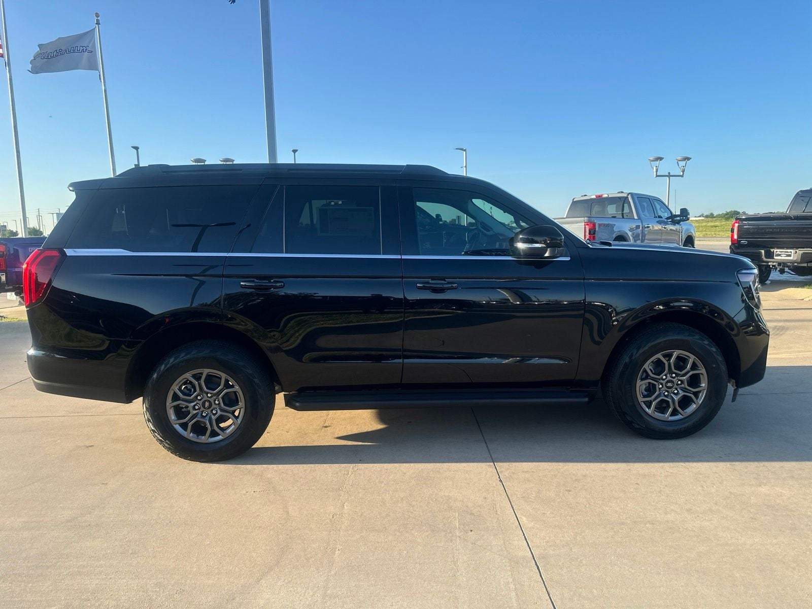 2027 Ford Expedition Active