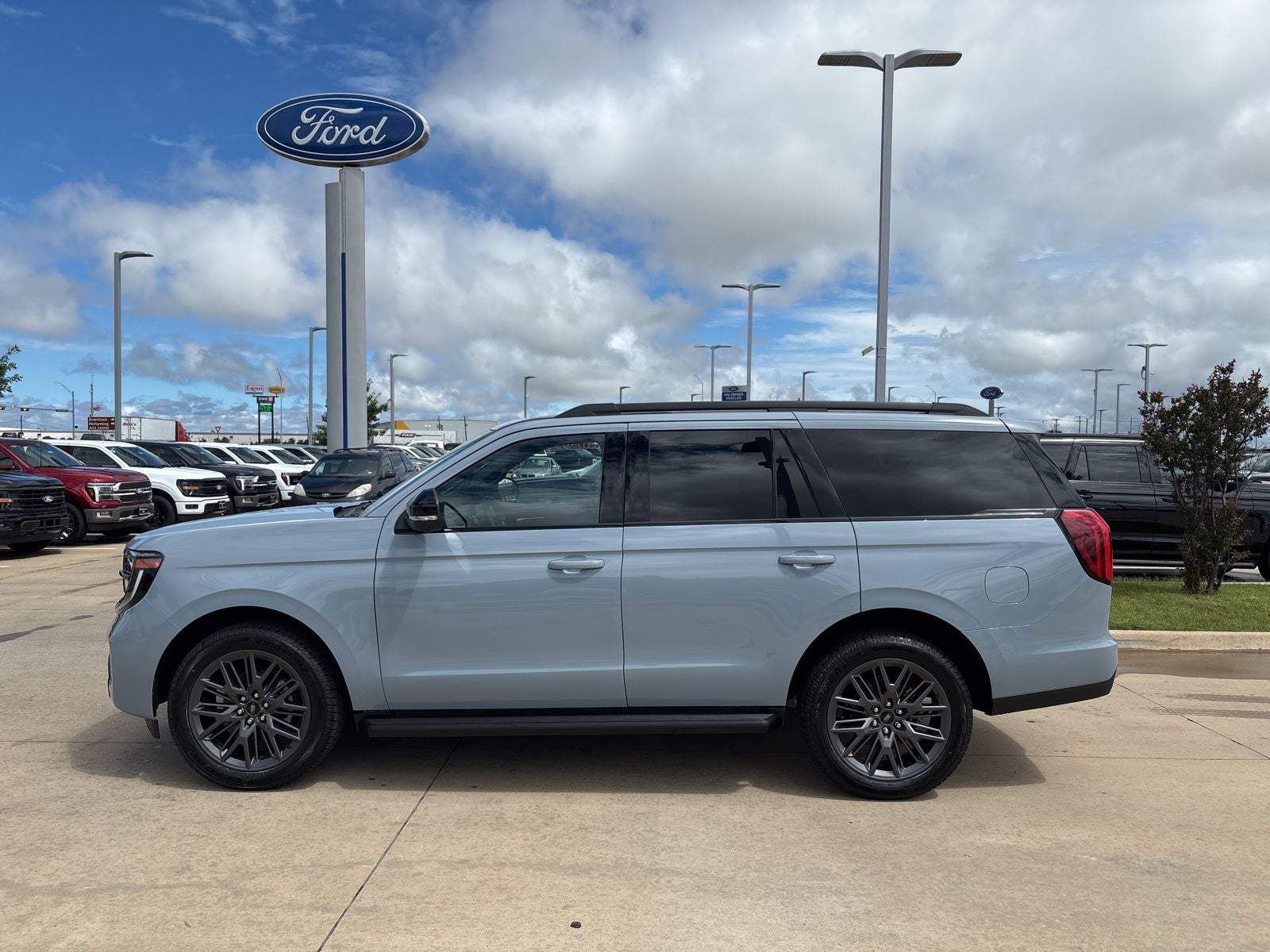 2026 Ford Expedition Platinum