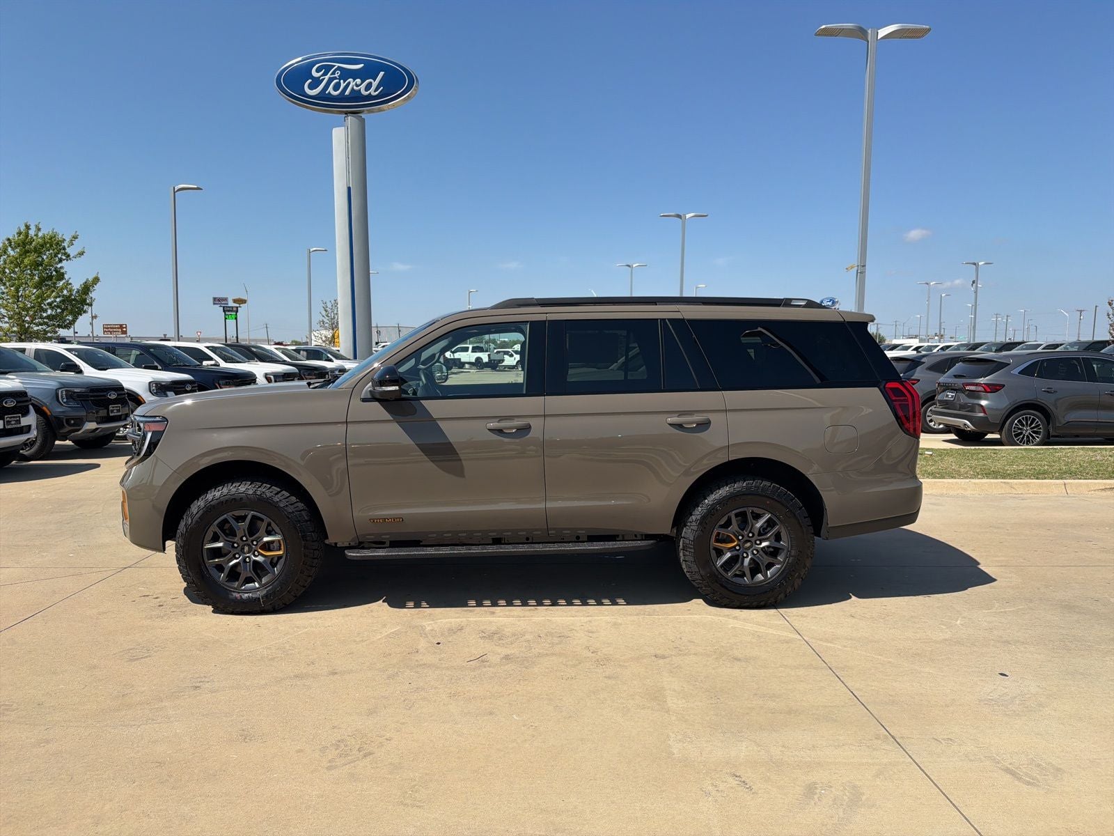 2026 Ford Expedition Tremor