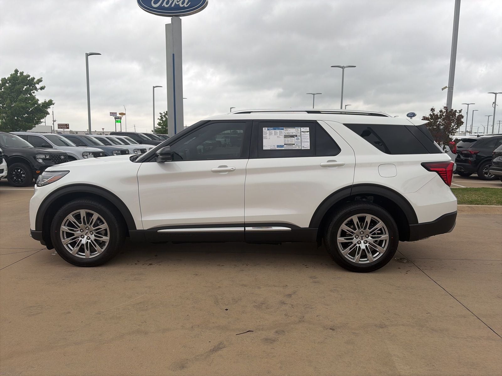 2026 Ford Explorer Platinum