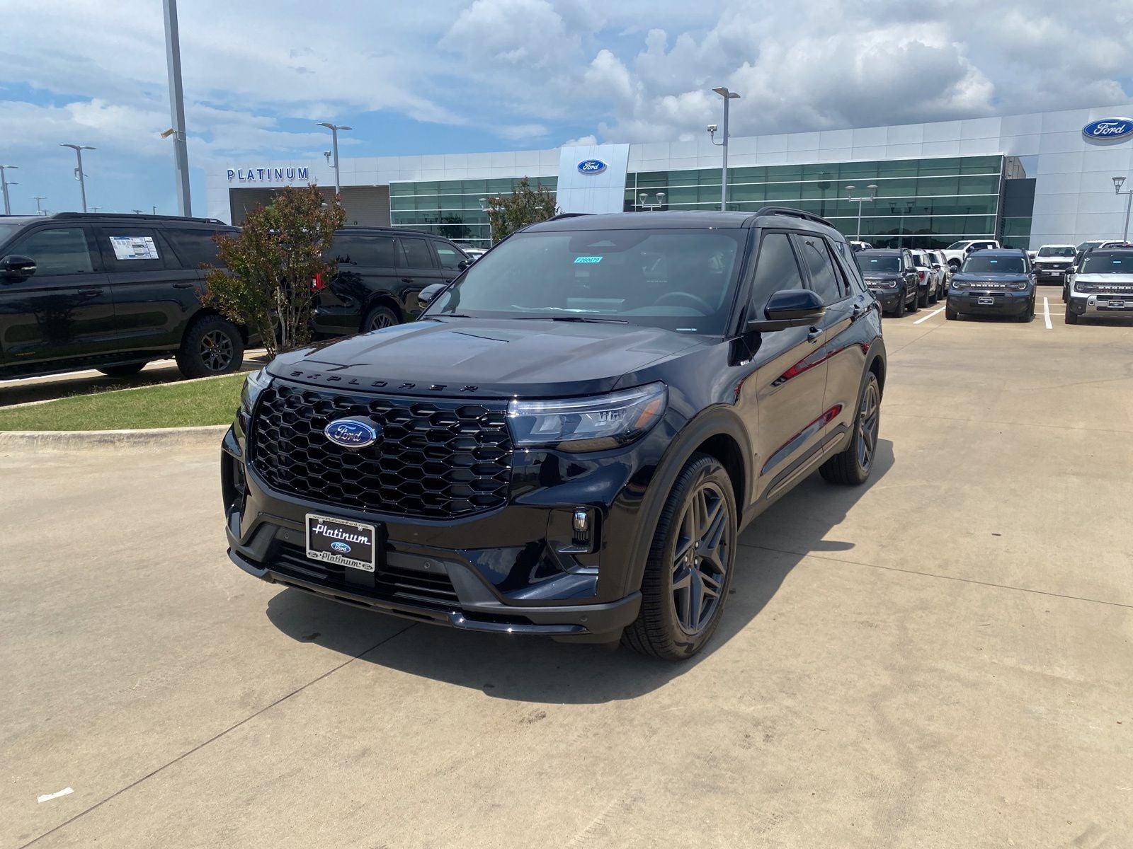 2026 Ford Explorer's photo
