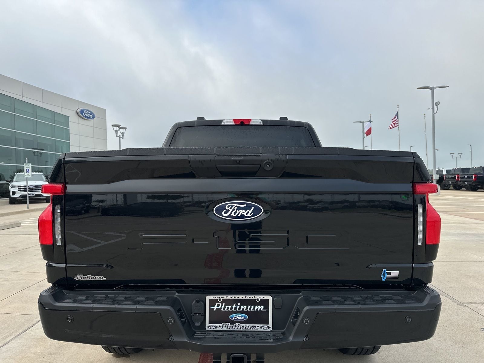 2025 Ford F-150 Lightning Flash