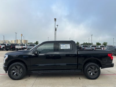 2025 Ford F-150 Lightning Flash