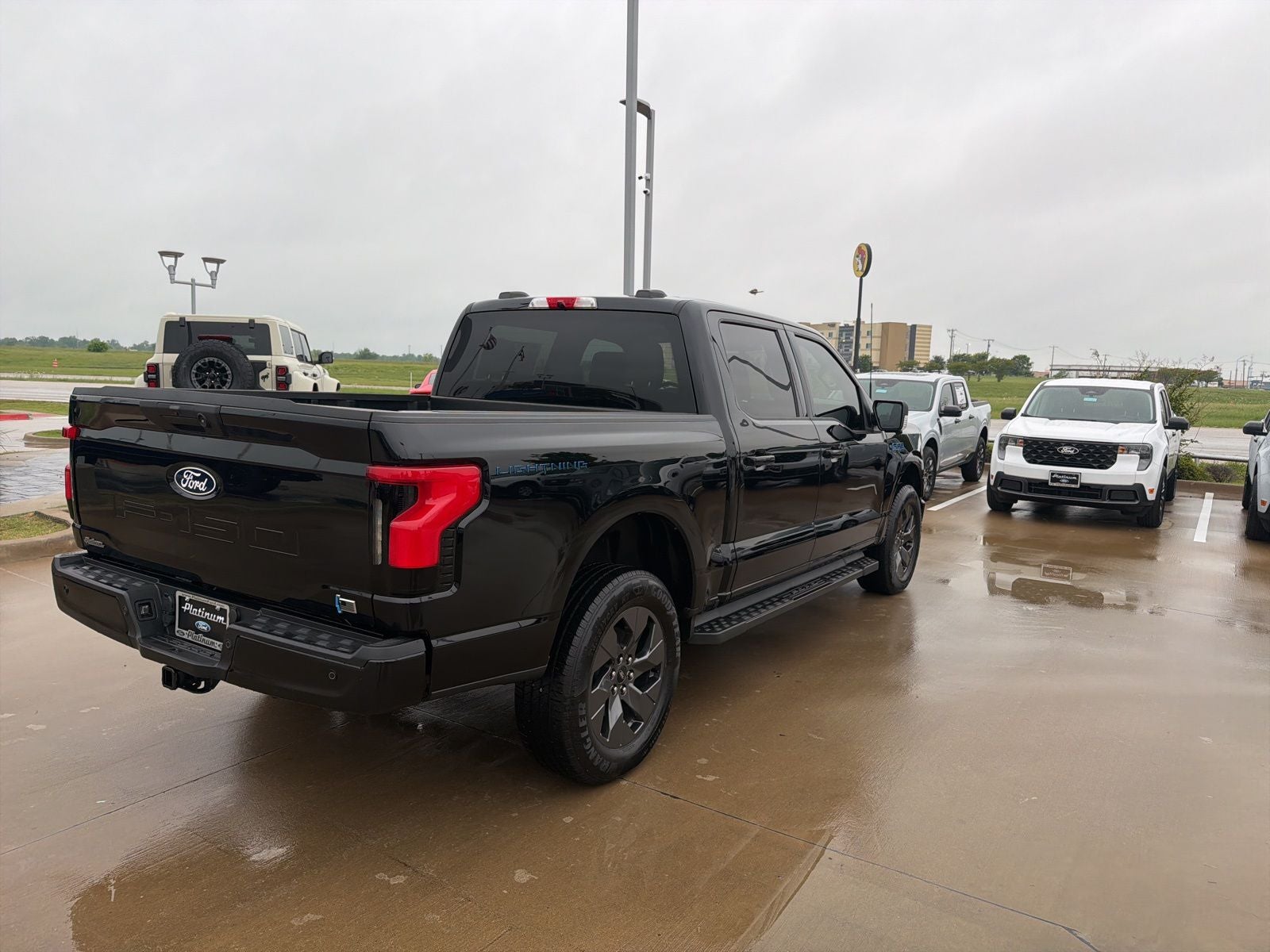 2025 Ford F-150 Lightning Flash