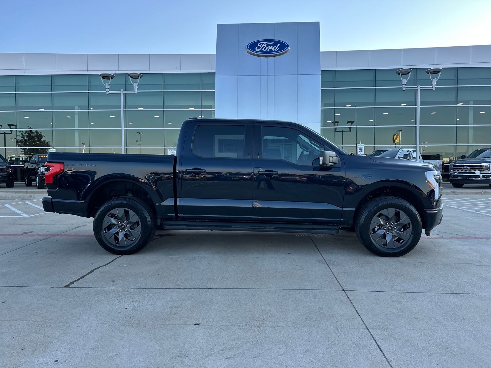 2025 Ford F-150 Lightning Flash