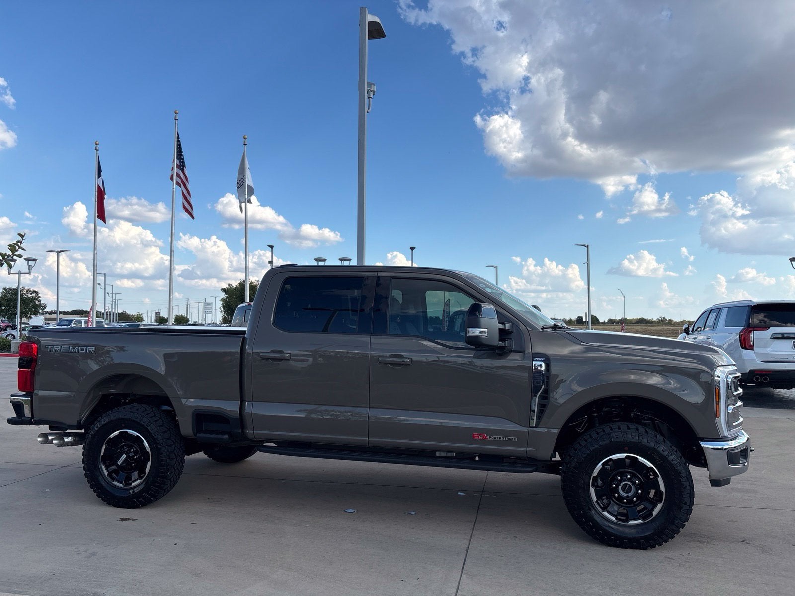 2027 Ford F-250SD Lariat