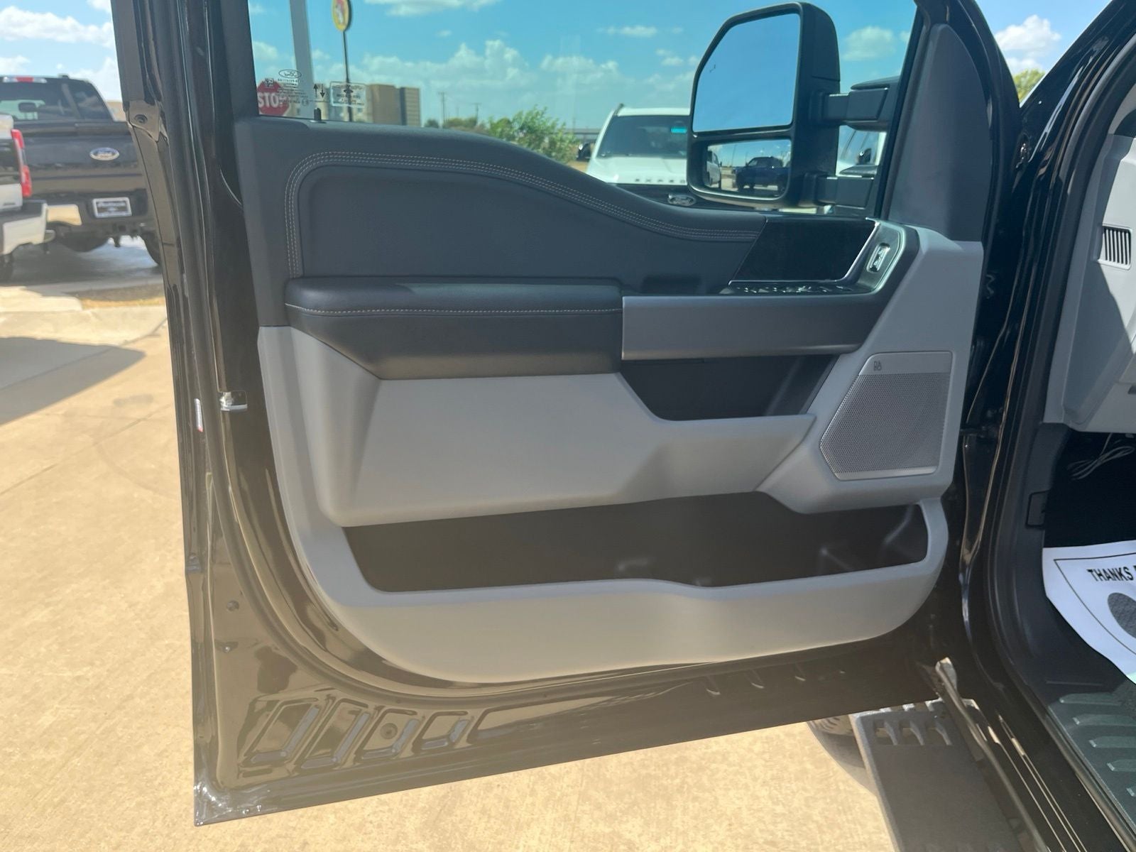 2027 Ford F-250SD XLT