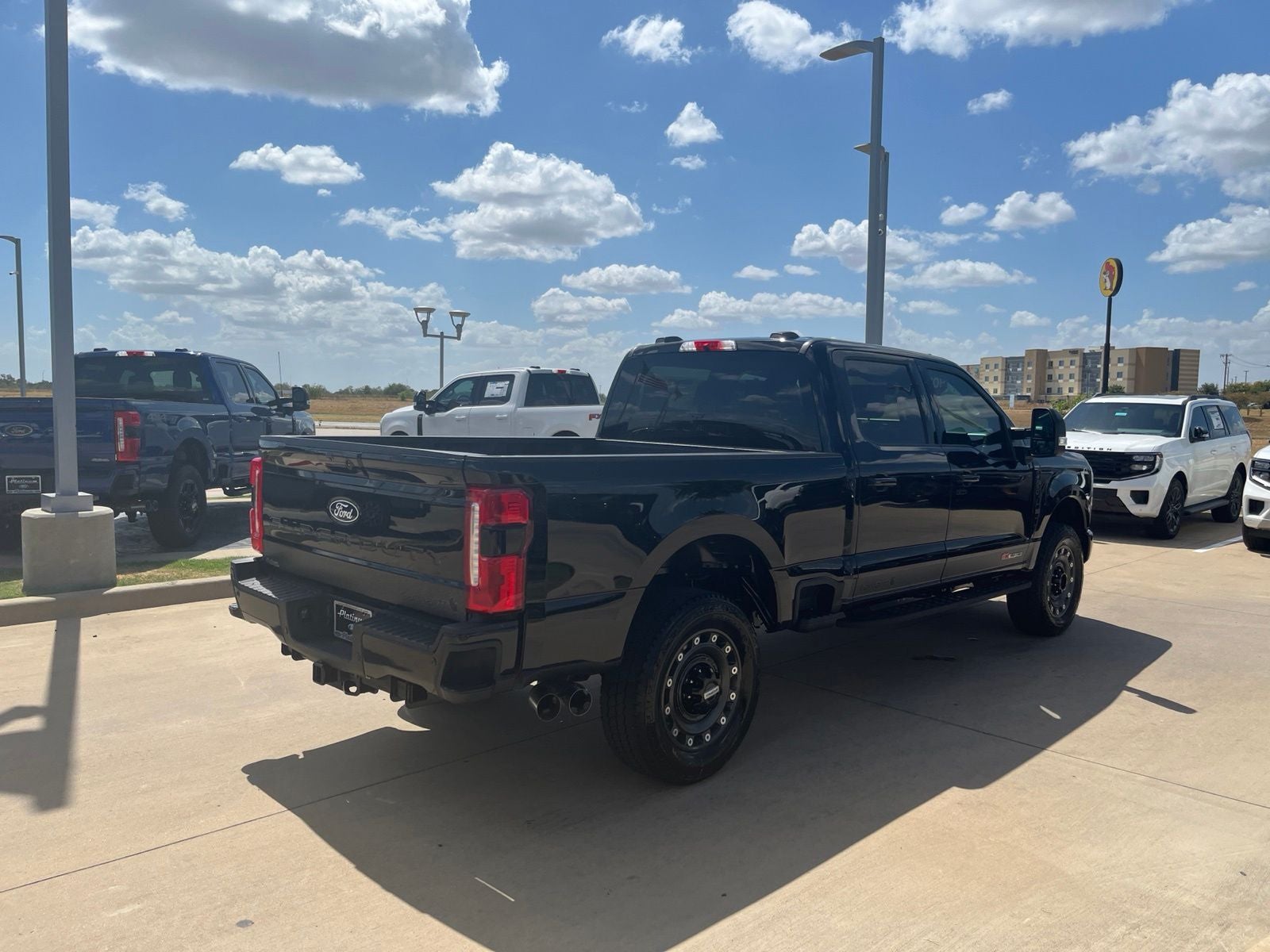 2027 Ford F-250SD XLT