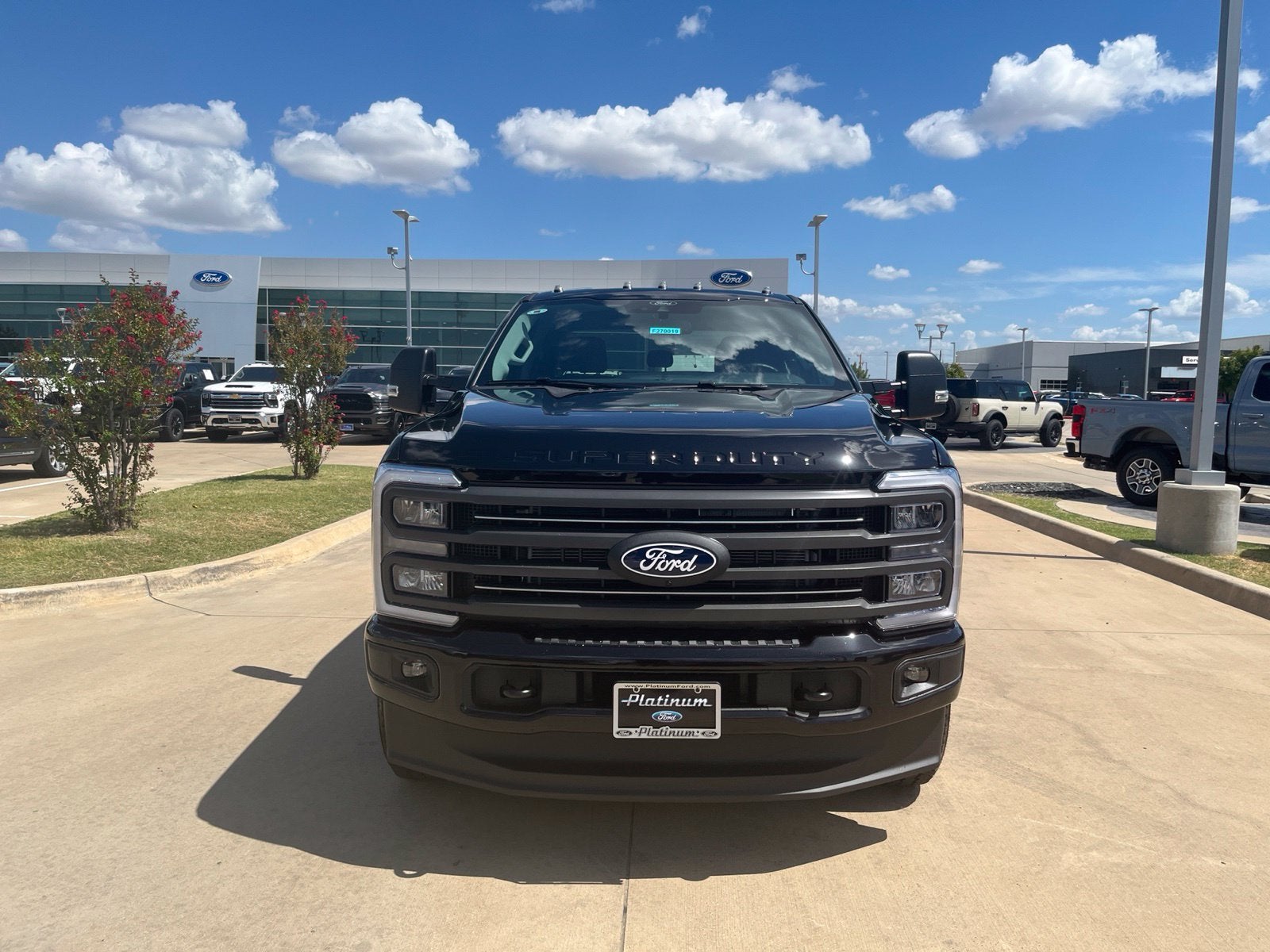 2027 Ford F-250SD XLT