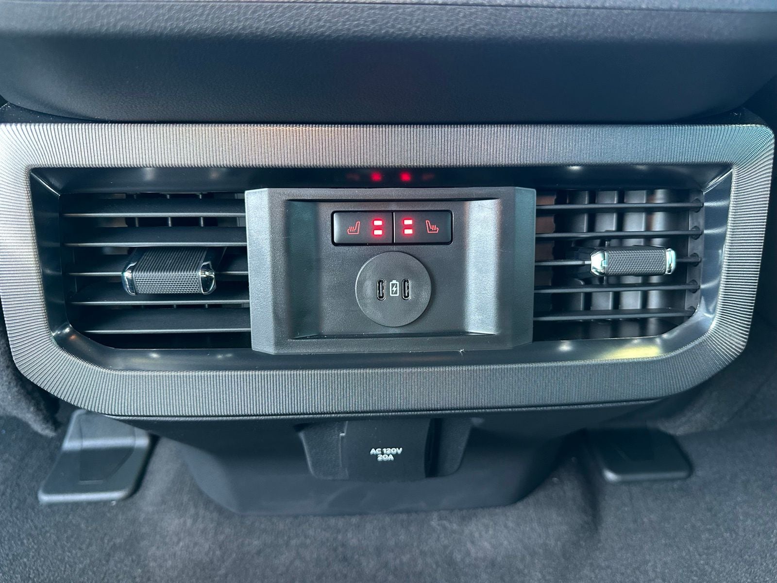 2025 Ford F-250SD Platinum